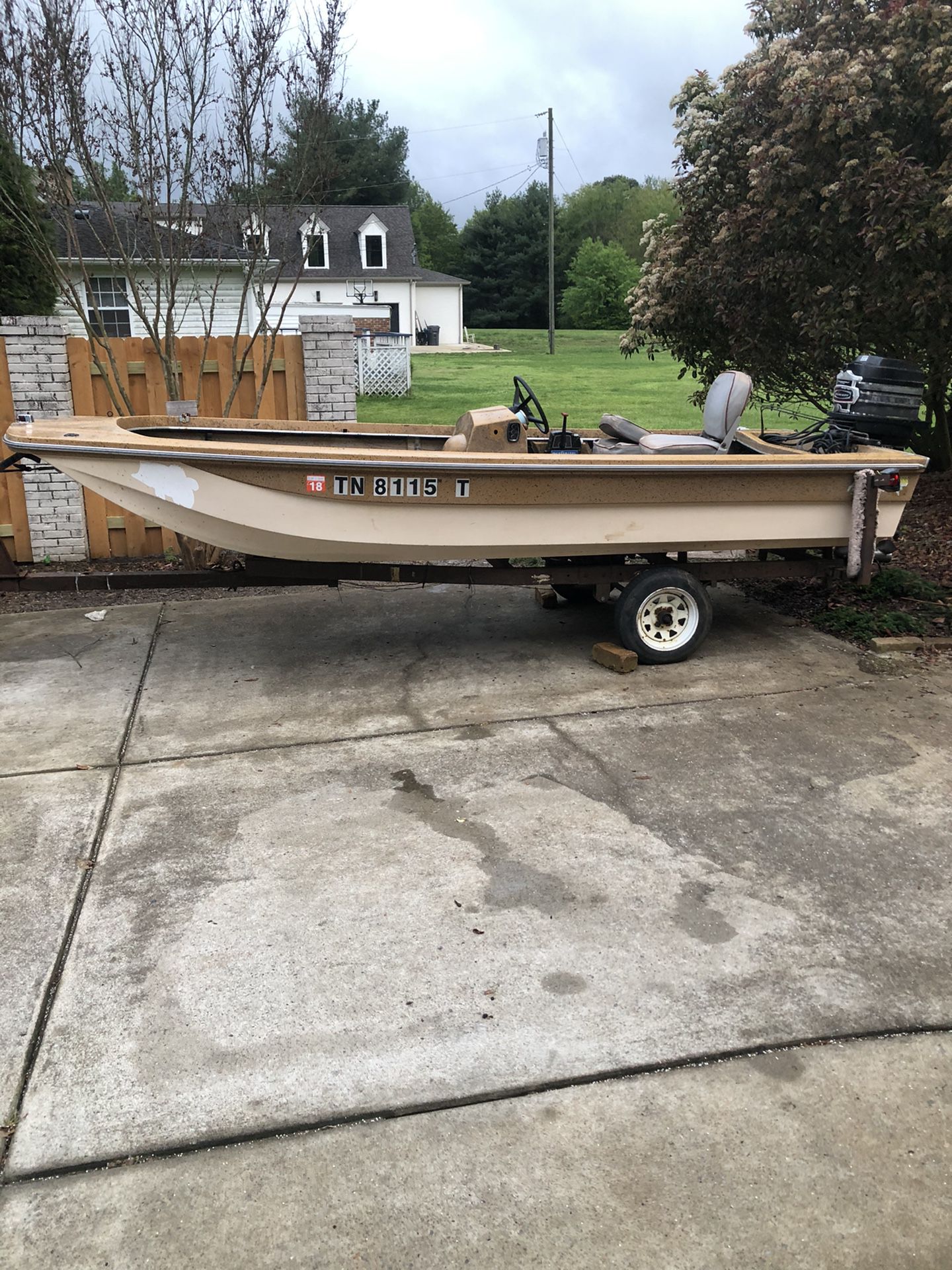 Astroglass bass fishing boat for Sale in Brentwood, TN - OfferUp