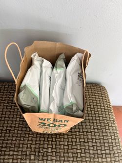 800 free breastmilk storage bags