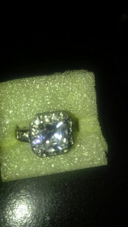 Diamond ring