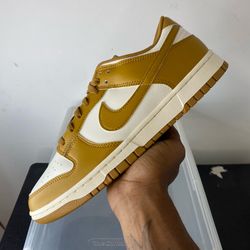 Size 10- Brand New- Nike Dunk Gold Phantom