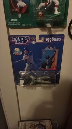 Joe DiMaggio, Jerry rice and King Griffey Junior 1998 editions Joe DiMaggio is a collectible series Cooperstown version