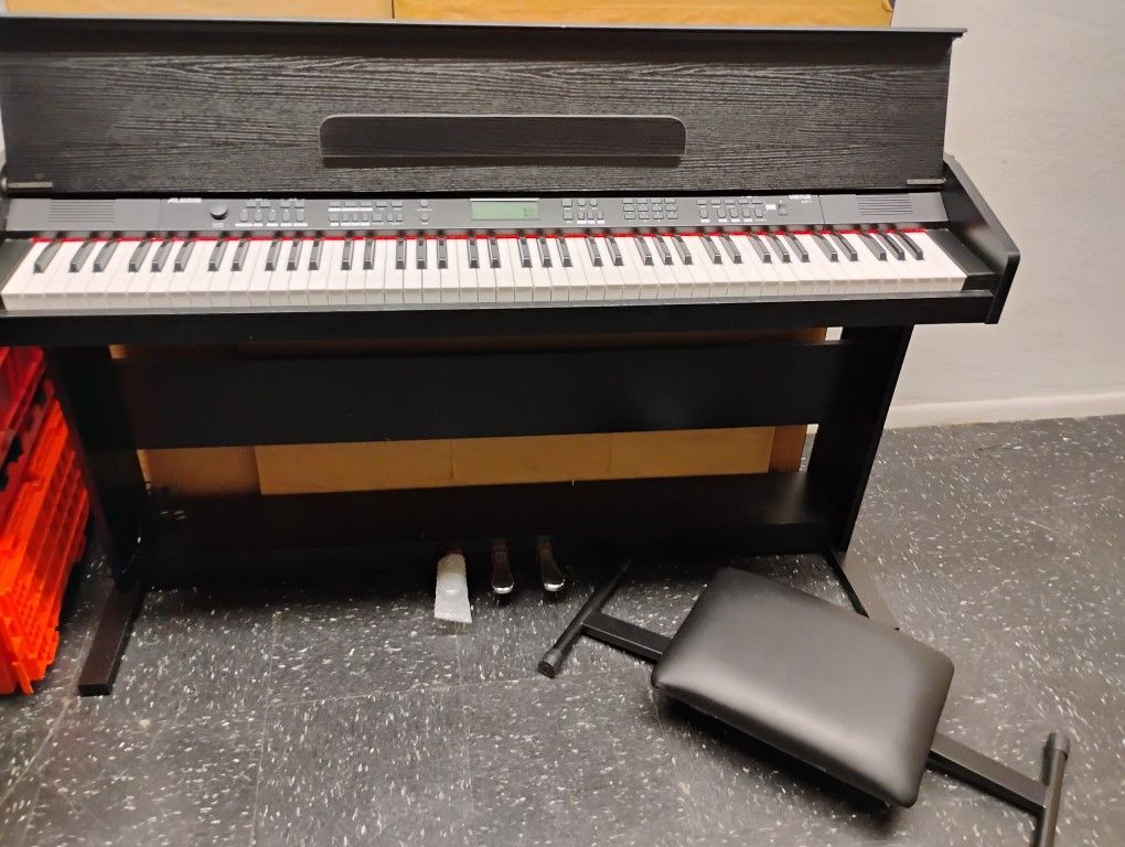 Alesis Full Size Keyboard 