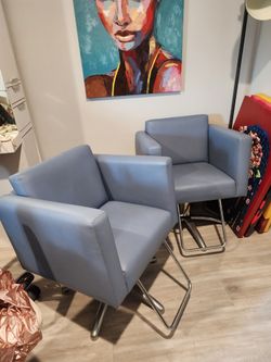 Professional Salon Chairs