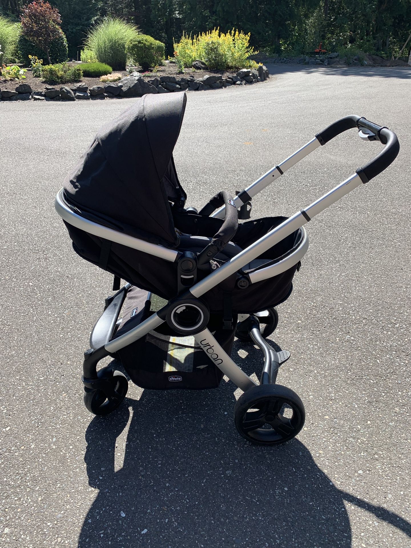 Chicco urban 6 in 1 stroller with chicco keyfit 30 car seat