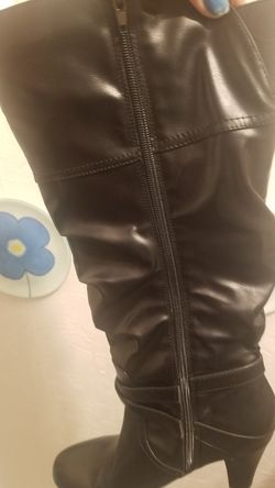 New guess boots size 7 / 3inch unlss yr buyn thm dnt text me