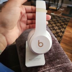 BEATS SOLO 4 