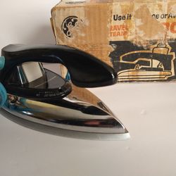 VTG 1960s  GE medium  Size Iron w/ Original Box