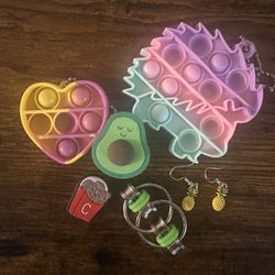 Random Little Knick Knacks $7 OBO 