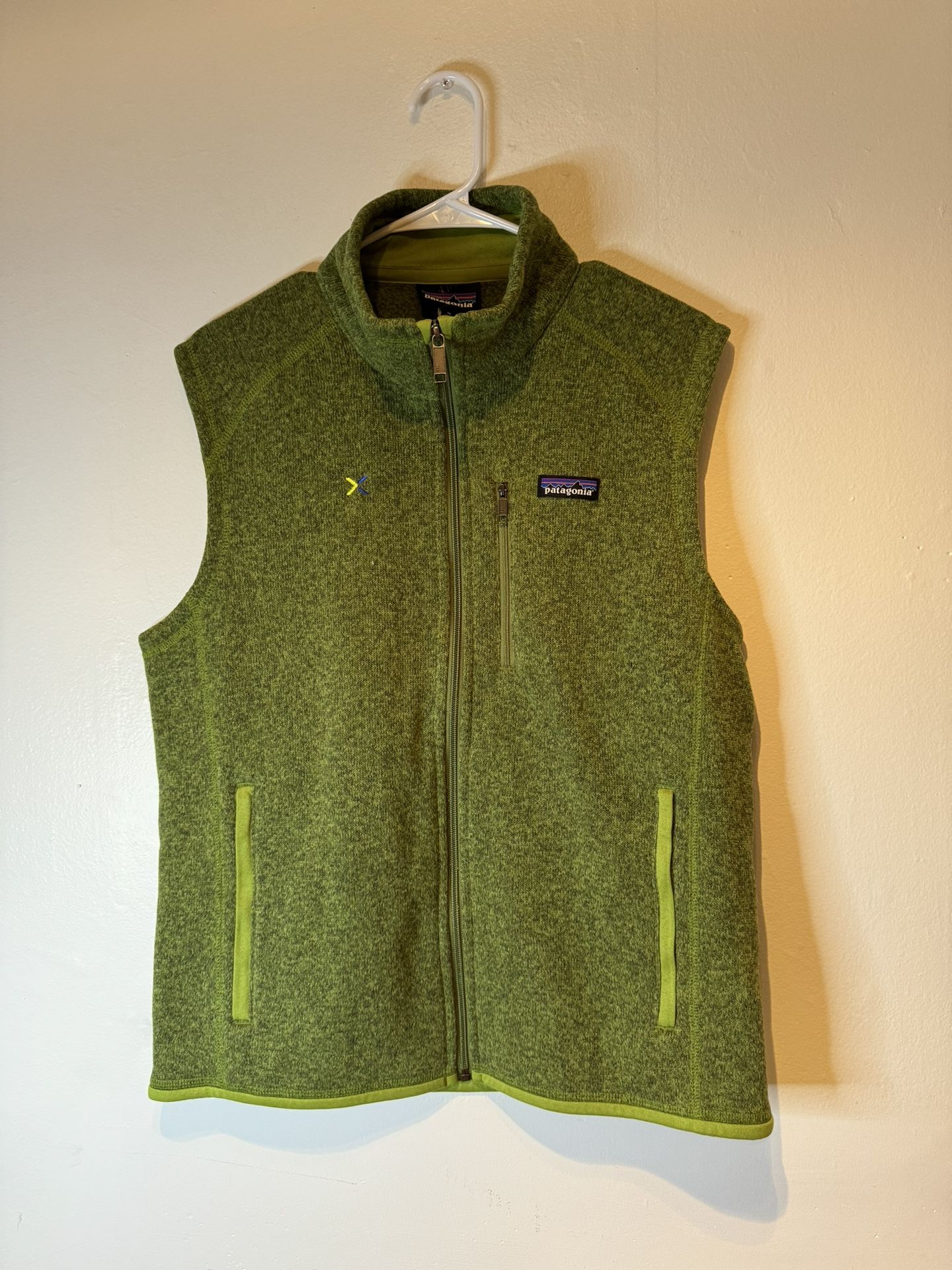 Patagonia Men’s Medium Better Sweater Vest Green Full Zip NEW