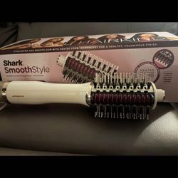 Shark SmoothStyle Brush 