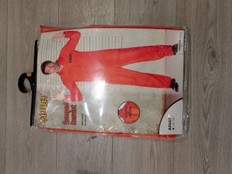 Spirit Halloween Escaped Convict Costume