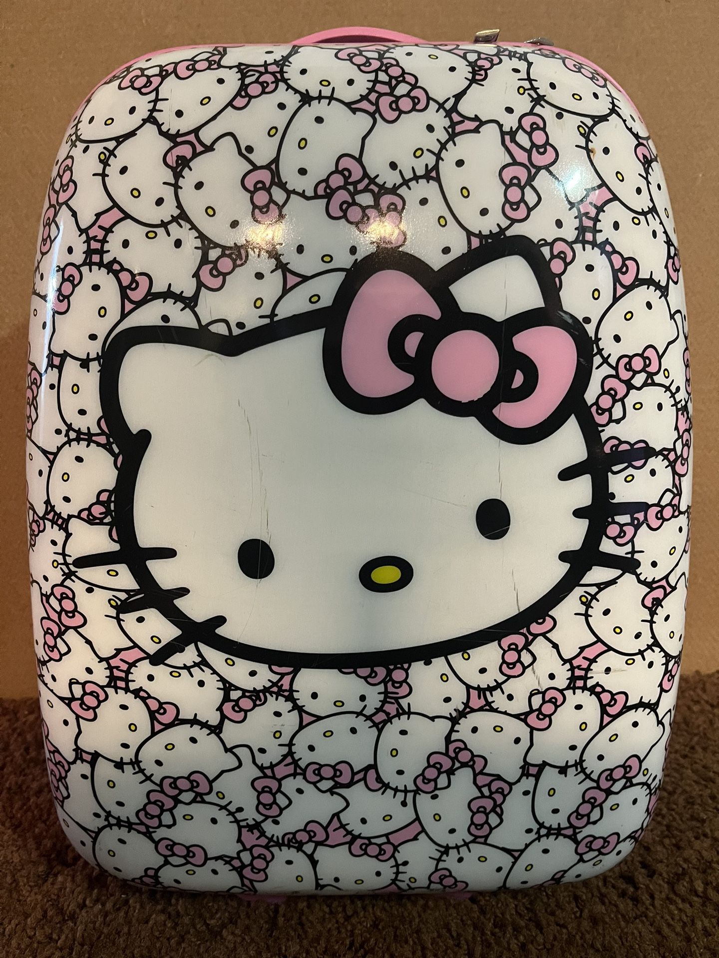 Kids Hello Kitty suitcase