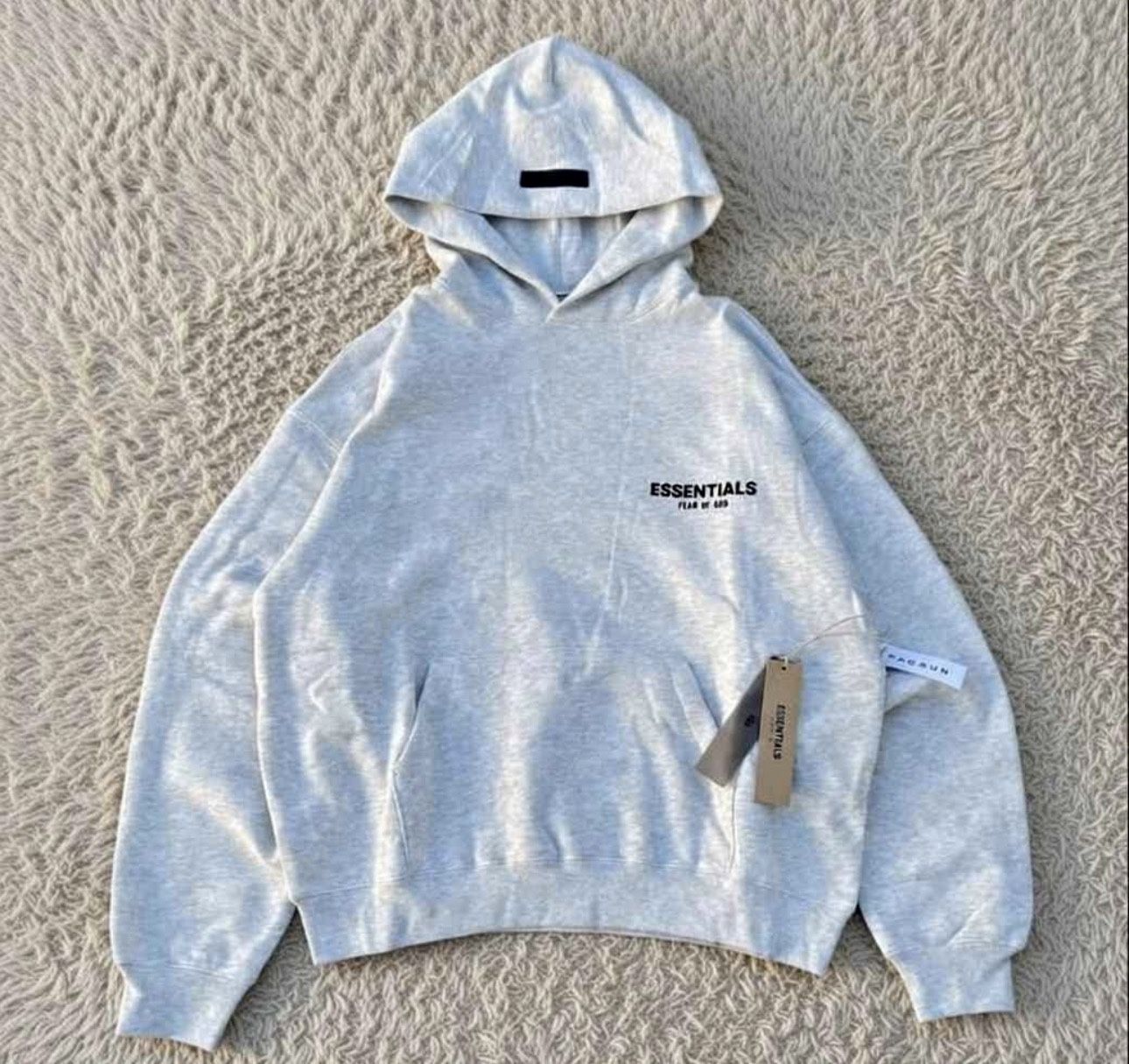 Essential Hoidie In Grey