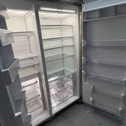 48” Subzero Refrigerator And Freezer Side By Side Panel Ready 