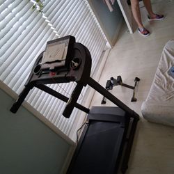 Treadmill 