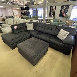 Accrington Granite 2-Piece Sectional with Ottoman 