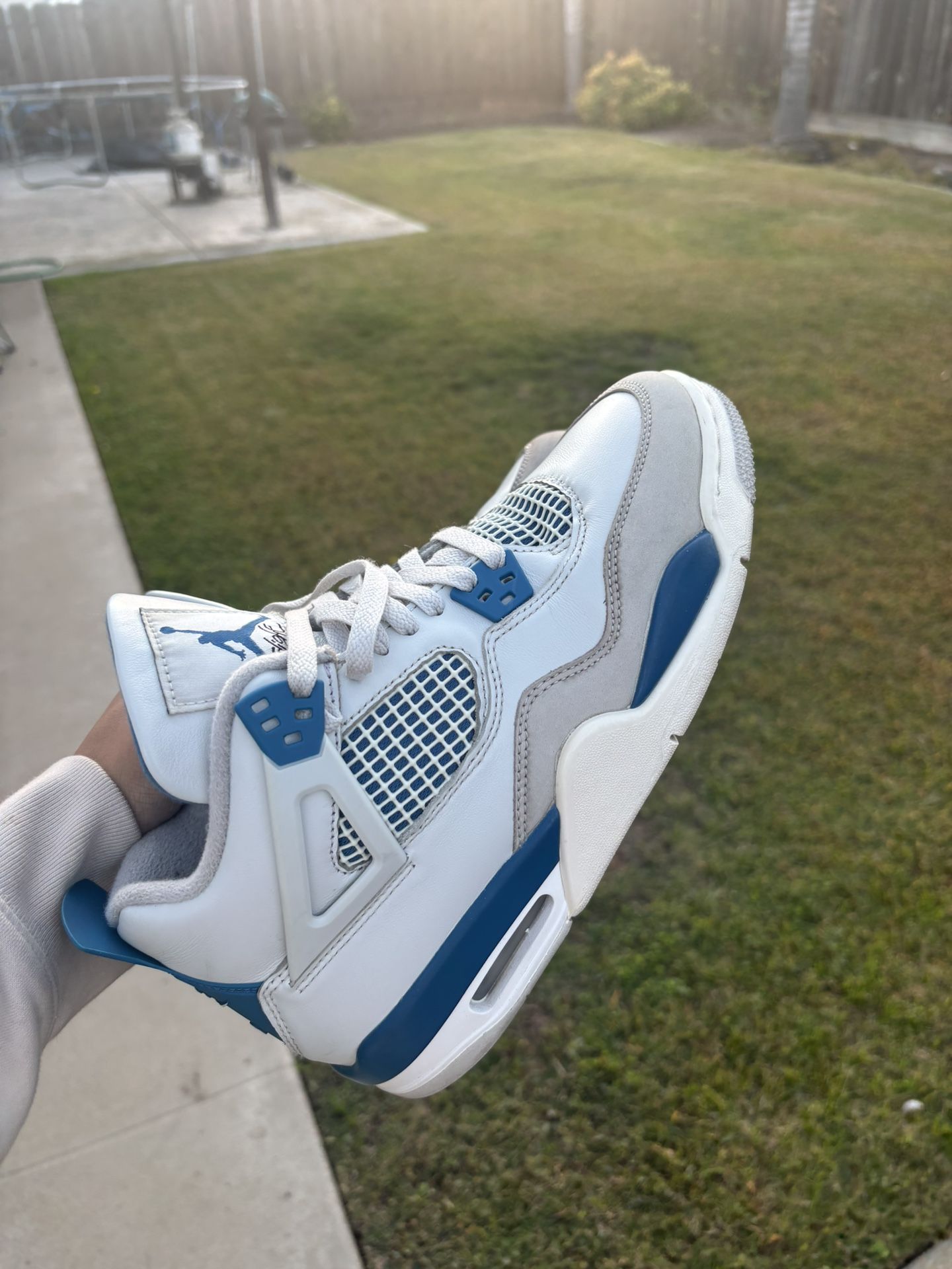 Air Jordan 4