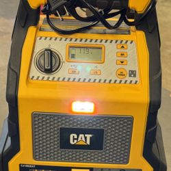 CAT Power station 1200 peak amp jump starter tire compressor power inv no trades pick up in Tacoma FIRM PRICE 