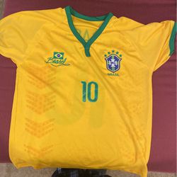 Brazil National Jersey for kids ( Youth 12-13) Fits Youth L or M