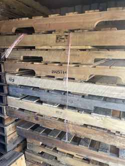 Alberts Pallets And Supplies 
