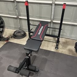 Folding bench press w/ Leg Curl/Extension