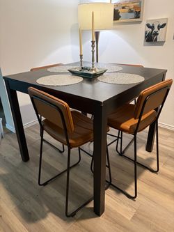 Dining table for sale with chairs