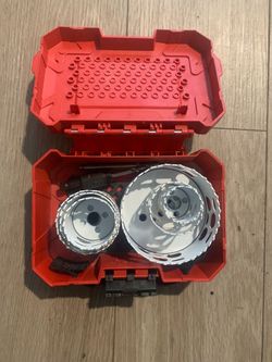 Milwaukee Hole Saw Kit with Case