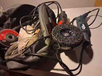 Heavy duty sander kit including bag and compact driver