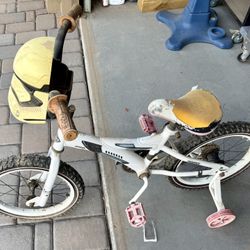 Star Wars kids bike with training wheels