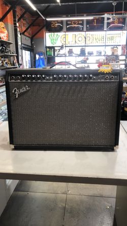 Fender champion 100 guitar amp