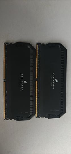 64GB (2x32) 5200MHz Corsair Dominator DDR5