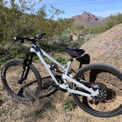 Large YT Jeffsy Uncaged 6