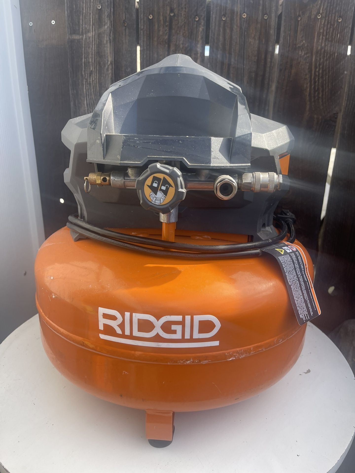 RIDGID 6 Gal. Electric Pancake Air Compressor