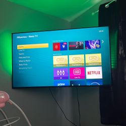 65” Hisense Roku TV