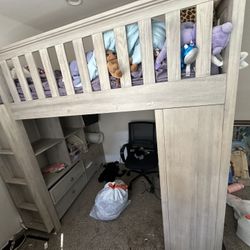 Full Size Loft Bed - Gray Wash