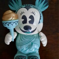 BRAND NEW MICKEY MOUSE VINYLMATION STATUE OF LIBERTY FIGURINE 