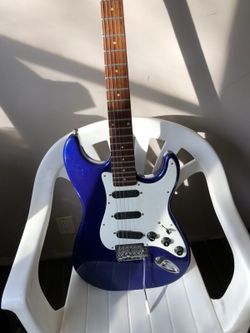 Hondo electric guitar