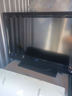 Vizio 32 flat with remote