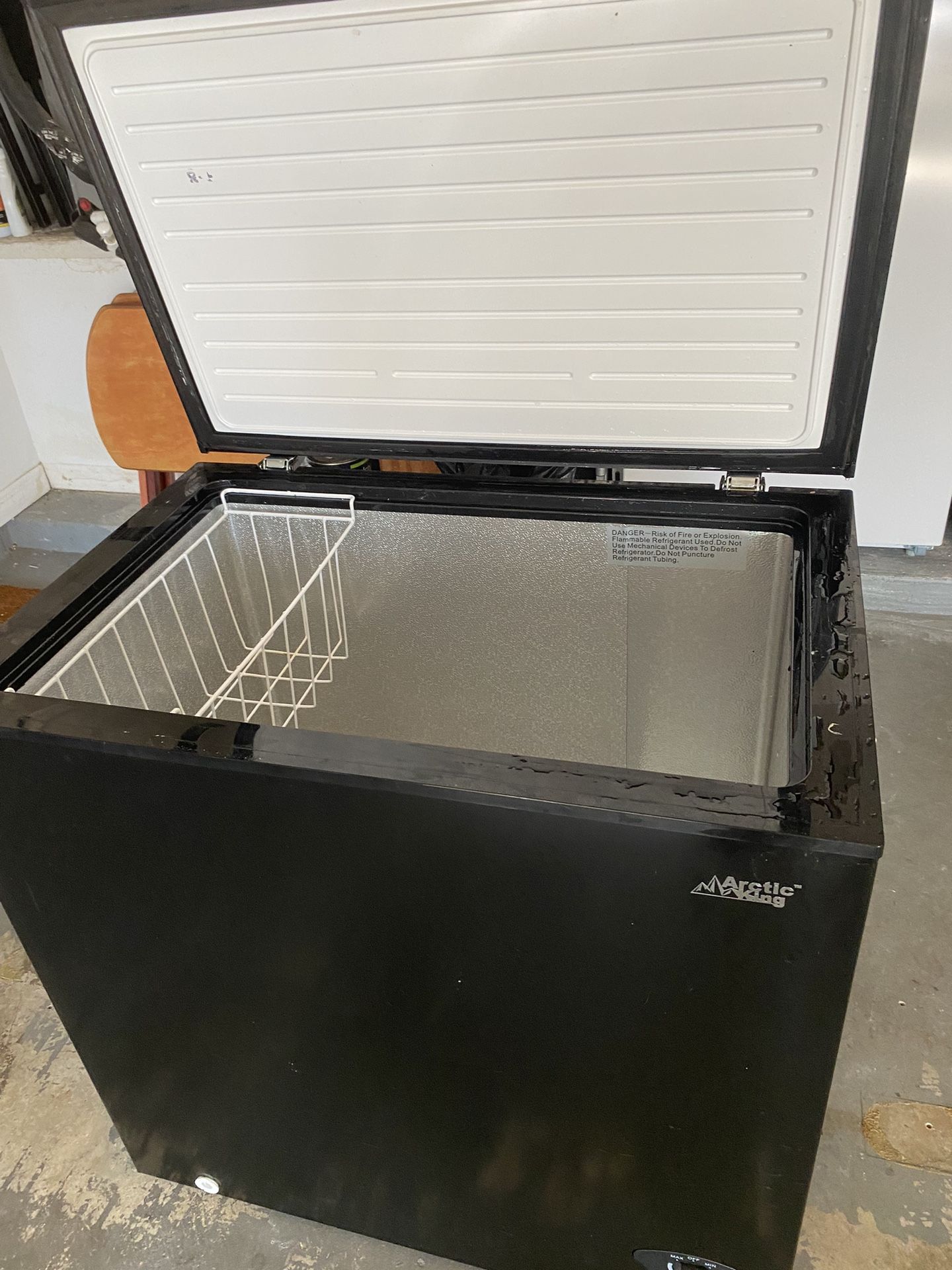 7 Cubic Foot Chest Freezer for Sale in Tarpon Springs, FL OfferUp