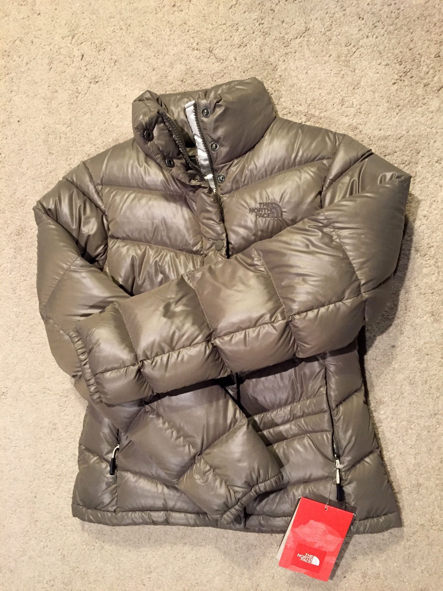 NORTH FACE / Puffer WARM Snow COZY Puffy Coat Jacket / Women's X-Small (XS) / Retails $300+Tax / Brand New w/ Tags!! / Carmel Macchiato