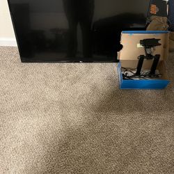 LG Smart Tv And Wall Mount
