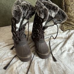 Khombu Winter Boots make An Offer