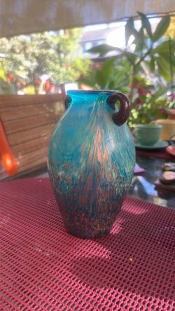Hand-Blown Art Glass Vase with Iridescent Finish, 20 cm Tall