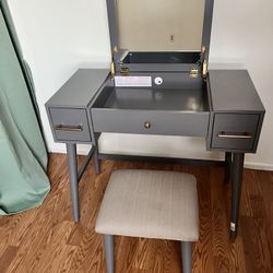Small Vanity PICK UP ONLY