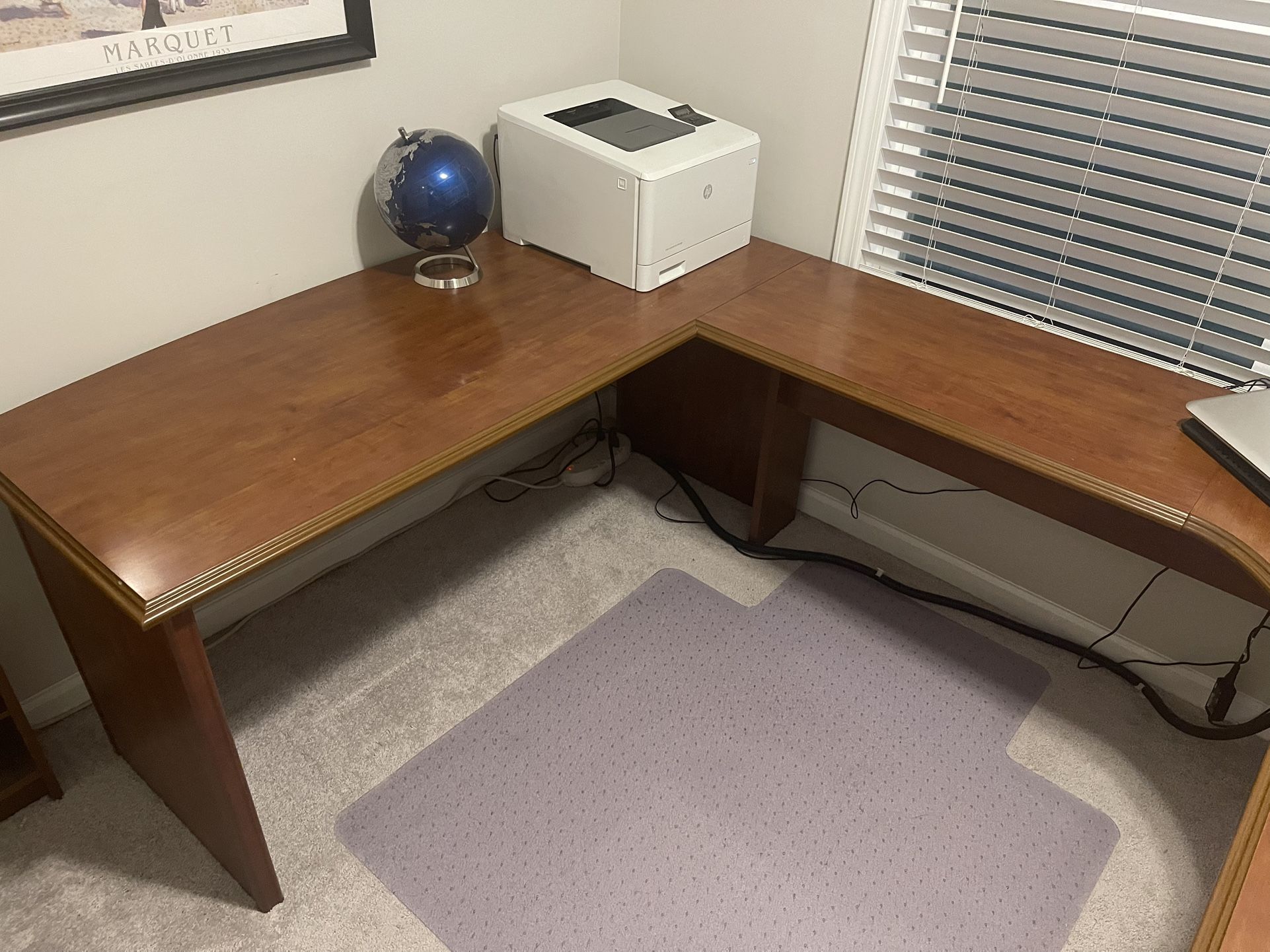 U Shape Desk -Excellent Condition!