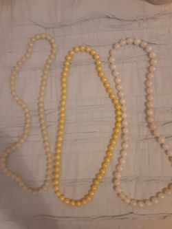 1950 Pop Beads. Three Strands 12" Each