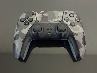 PS5 DualSense Wireless Controller - Gray Camouflage