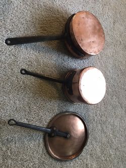 3 pieces antique pans