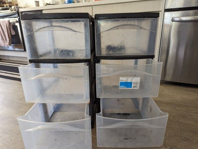Storage cabinet plastic -TWO