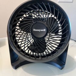 Honeywell Table Fan